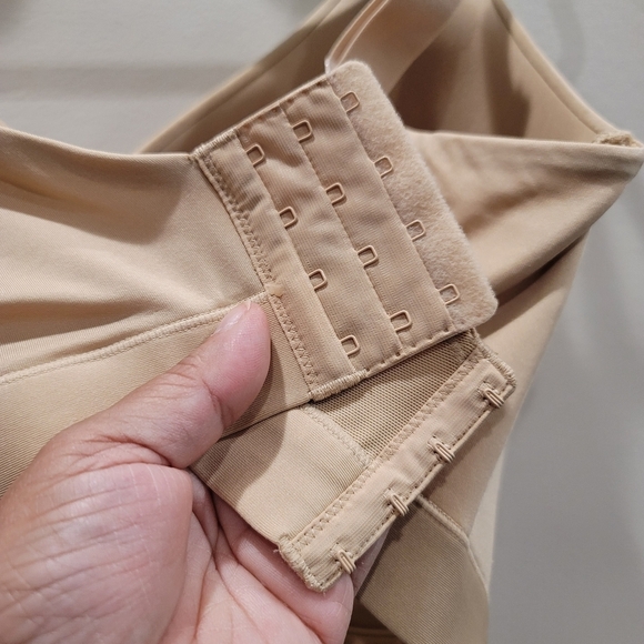 Cacique Nude Lightly Lined No-Wire Bra - Sz 40H US - Picture 8 of 9